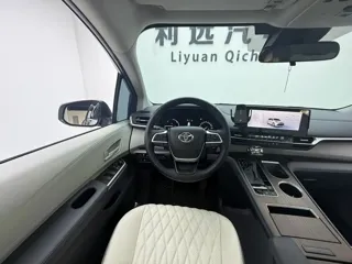 Toyota SIENNA 2025 купить из Китая, цена 7 281 000 ₽ — Suifenhe Auto