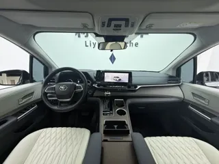 Toyota SIENNA 2025 купить из Китая, цена 7 281 000 ₽ — Suifenhe Auto