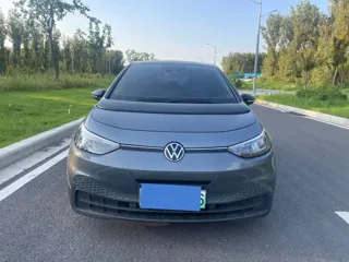 Volkswagen ID.3 2023 купить из Китая, цена 1 450 000 ₽ — Suifenhe Auto