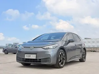 Volkswagen ID.3 2023 купить из Китая, цена 1 794 000 ₽ — Suifenhe Auto