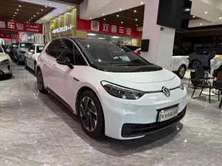 Volkswagen ID.3 2023 купить из Китая, цена 1 706 000 ₽ — Suifenhe Auto