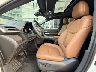 Toyota SIENNA 2026 купить из Китая, цена 8 579 000 ₽ — Suifenhe Auto