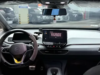Volkswagen ID.3 2023 купить из Китая, цена 1 666 000 ₽ — Suifenhe Auto
