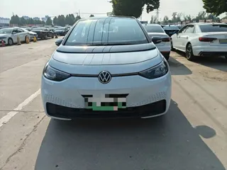 Volkswagen ID.3 2025 купить из Китая, цена 1 664 000 ₽ — Suifenhe Auto