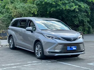 Toyota SIENNA 2024 купить из Китая, цена 7 165 000 ₽ — Suifenhe Auto
