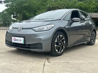 Volkswagen ID.3 2024 купить из Китая, цена 1 928 000 ₽ — Suifenhe Auto