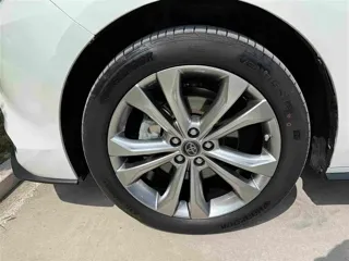Toyota SIENNA 2024 купить из Китая, цена 7 743 000 ₽ — Suifenhe Auto