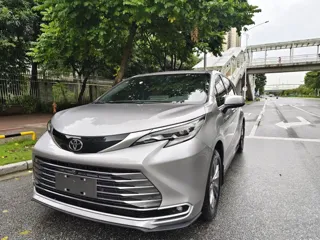 Toyota SIENNA 2025 купить из Китая, цена 7 231 000 ₽ — Suifenhe Auto
