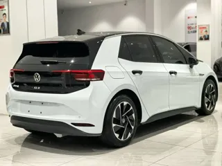 Volkswagen ID.3 2024 купить из Китая, цена 1 910 000 ₽ — Suifenhe Auto
