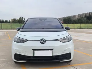 Volkswagen ID.3 2023 купить из Китая, цена 1 702 000 ₽ — Suifenhe Auto