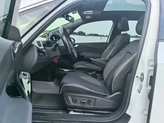 Volkswagen ID.3 2023 купить из Китая, цена 1 702 000 ₽ — Suifenhe Auto
