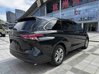 Toyota SIENNA 2025 купить из Китая, цена 7 708 000 ₽ — Suifenhe Auto