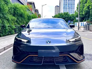 Changan UNI-V 2025 купить из Китая, цена 3 005 000 ₽ — Suifenhe Auto