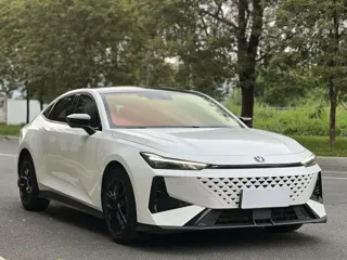Changan UNI-V 2025 купить из Китая, цена 2 643 000 ₽ — Suifenhe Auto